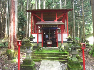 小佐越滝尾神社