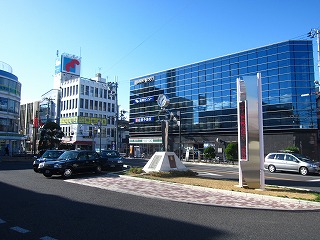 貝塚駅前