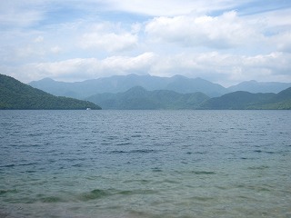 日光白根山方向