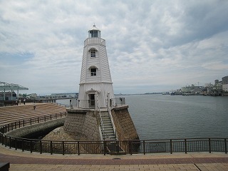 䓔