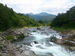 鬼怒岩橋下