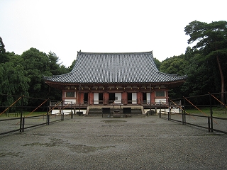 펛E