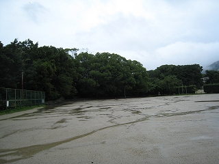RȒ