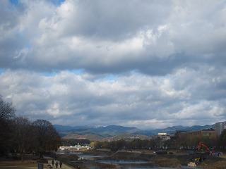 鴨川端