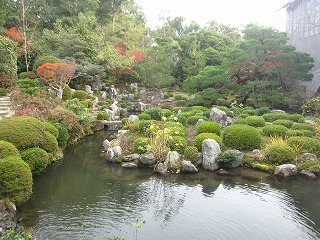 等持院の庭園