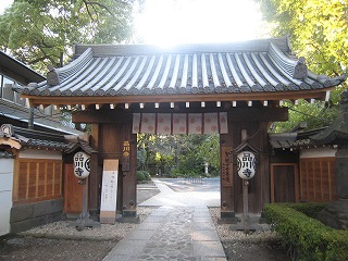 i쎛