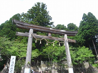 戸隠神社・中社の大鳥居