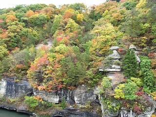 塔のへつり、晩秋の風景