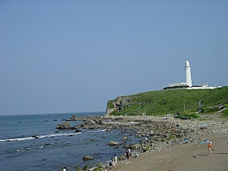 青空の下の犬吠埼の風景