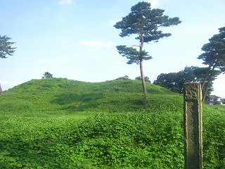 大室公園、中二子古墳の風景