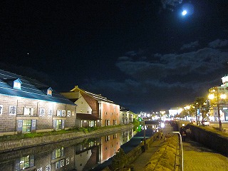 小樽運河、月夜の風景