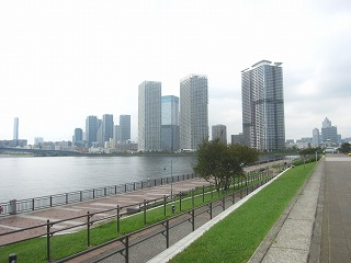 ららぽーと豊洲から晴海を望む風景