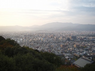 将軍塚青龍殿・大舞台から見た京都市街地の風景