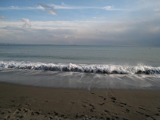 湘南海岸、烏帽子岩を望む風景