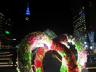 新宿駅、新南改札先の夜景